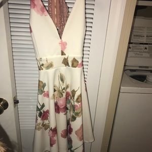 Windsor Floral dress Sz Small